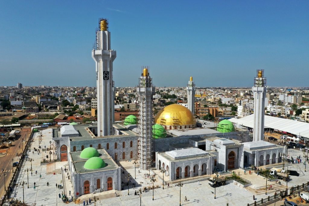 Huge Crowds For Inauguration Of Senegal's Mega-mosque | IBTimes