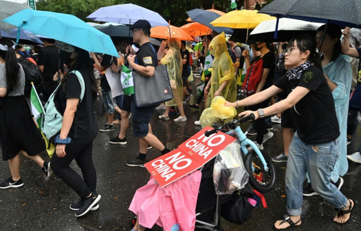 Hong Kong's anti-governemnt protesters have won support in Taiwan, which Beijing regards as a renegade province