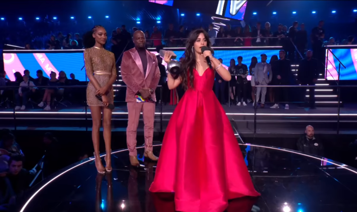 1024px-Camila_Cabello_Accepts_Best_Video_Award