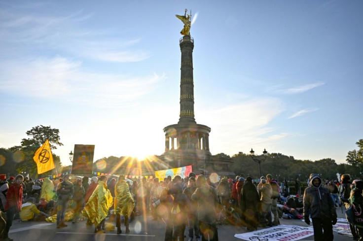 'Extinction Rebellion' protesters blocked traffic in Berlin demanding urgent action on climate change