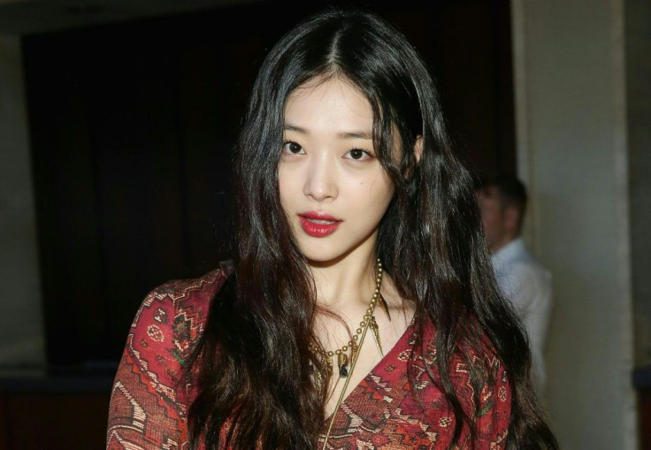 K-pop star Sulli, a former member of the all-girl band f(x) had experienced online bullying