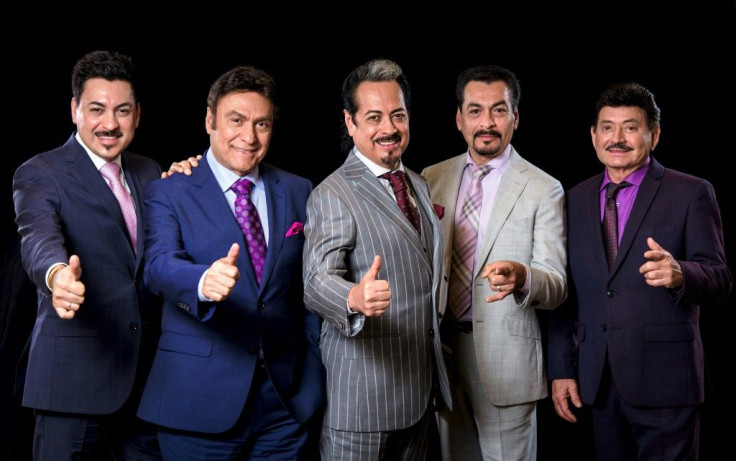 Los Tigres del Norte posan tras una entrevista con la AFP en México el 14 de octubre de 2019