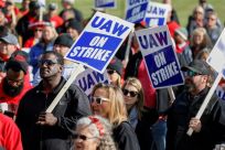 Leaders of the United Auto Workers announced that they reached a tentative deal with General Motors to end a nationwide strike begun September 16