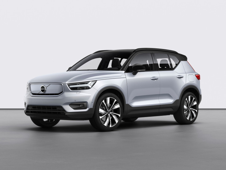 259191_Volvo_XC40_Recharge_P8_AWD_in_Glacier_Silver