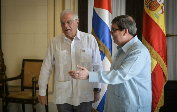 Spanish Foreign Minister Josep Borrell (left) and Cuban counterpart Bruno Rodriguez announced a visit by Spain's King Felipe VI to the island nation