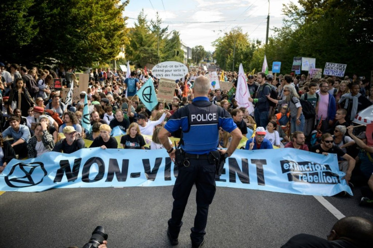 Swiss activists have joined the wave of civil disobedience protesting the lack of government action to tackle climate change