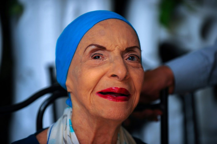 Alicia Alonso -- seen in 2015 -- was known for her brightly colored headscarves and lipstick