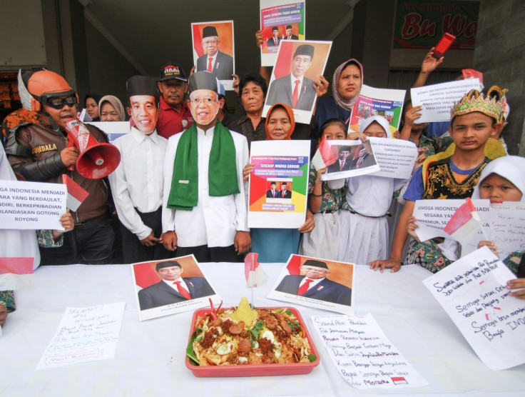 Locals in Indonesian President Joko Widodo's home town show their support in the run-up to his inauguration