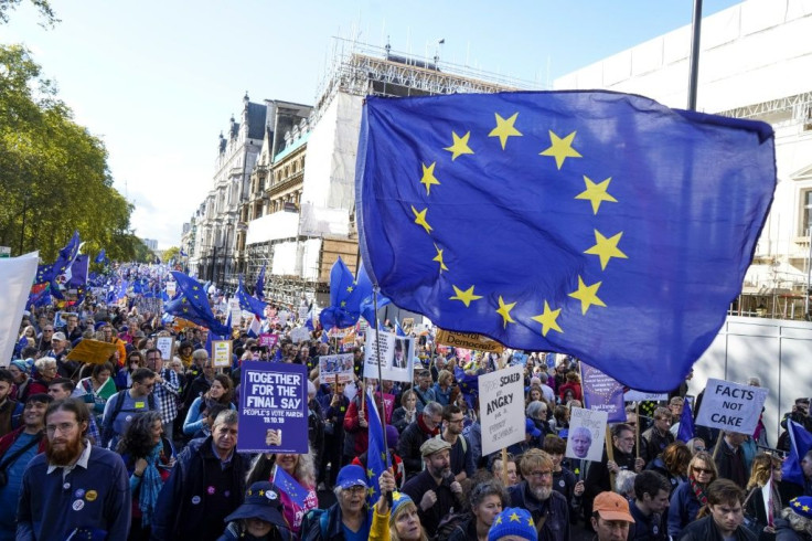 Hundreds of thousands of demonstrators joined an anti-Brexit march in central London on Saturday