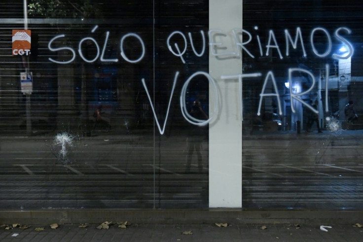 "We only wanted to vote" was written by members of the Catalan pro-independence movement in Barcelona