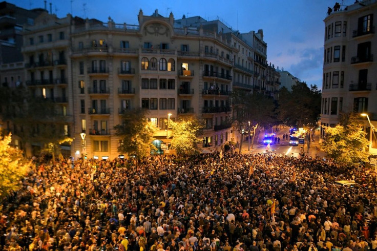 Nearly 3,000 separatists demonstrated outside the central government's office in Barcelona on Sunday evening