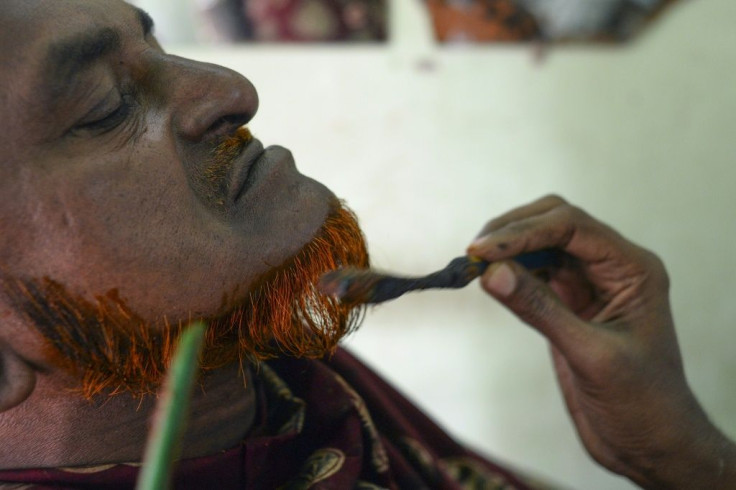 Previously, afficionados created the dye by crushing henna leaves to form a paste