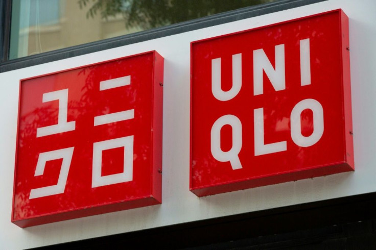 Japanese retail giant Uniqlo has pulled an ad in South Korea after it was accused of whitewashing history