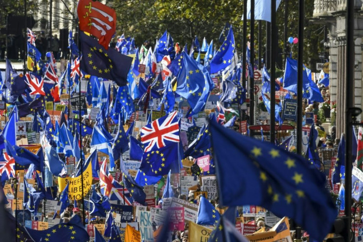Hundreds of thousands rallied in London on Saturday demanding a second national vote on Brexit