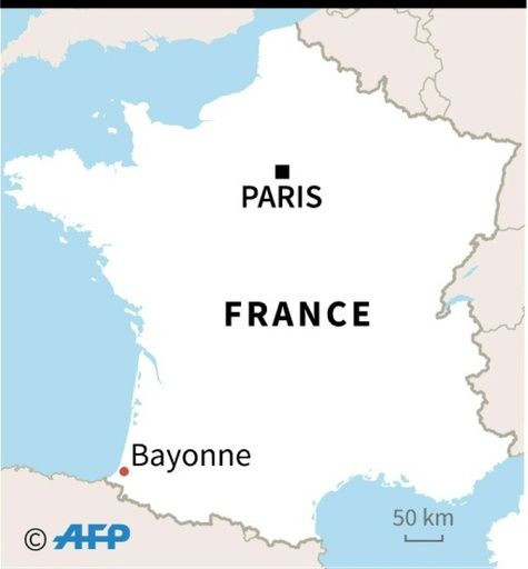 Map of France, locating city of Bayonne, where shots were fired near a local mosque