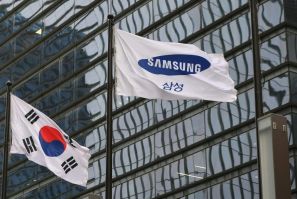 Samsung leads the global smartphone market with a 23 percent share