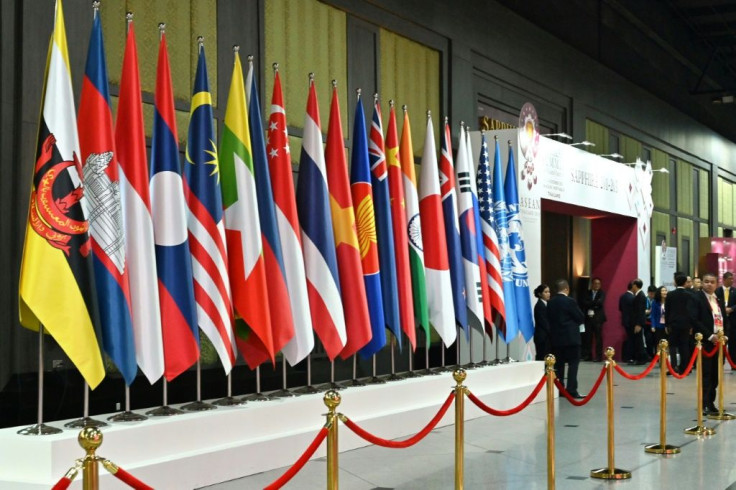 Delegates had hoped to sign the world's biggest trade deal on the sidelines of the ASEAN summit in Bangkok