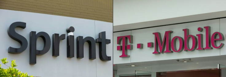 Wireless carriers T-Mobile and Sprint moved a step closer to merging, winning the approval of the Federal Communications Commission for their $26 billion tie-up