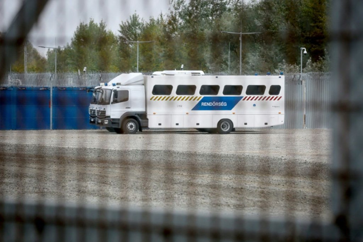 The European Commission has warned that the detention conditions in Hungarian transit zones violate the bloc's rights legislation