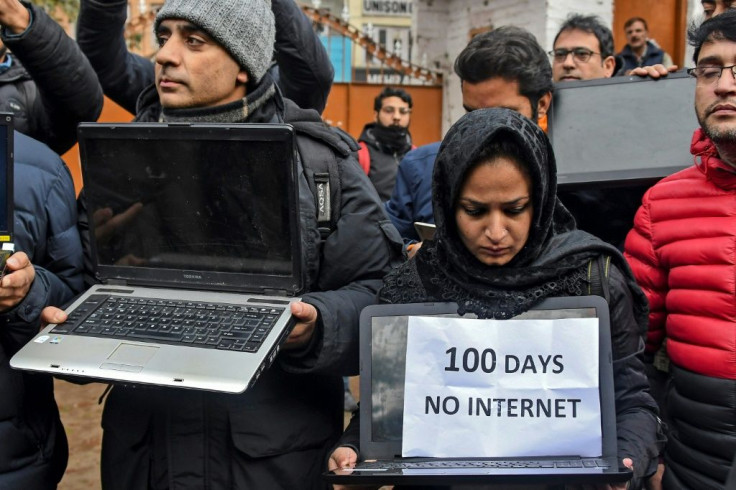 Dozens of journalists held a silent demonstration against the internet ban in Kashmir