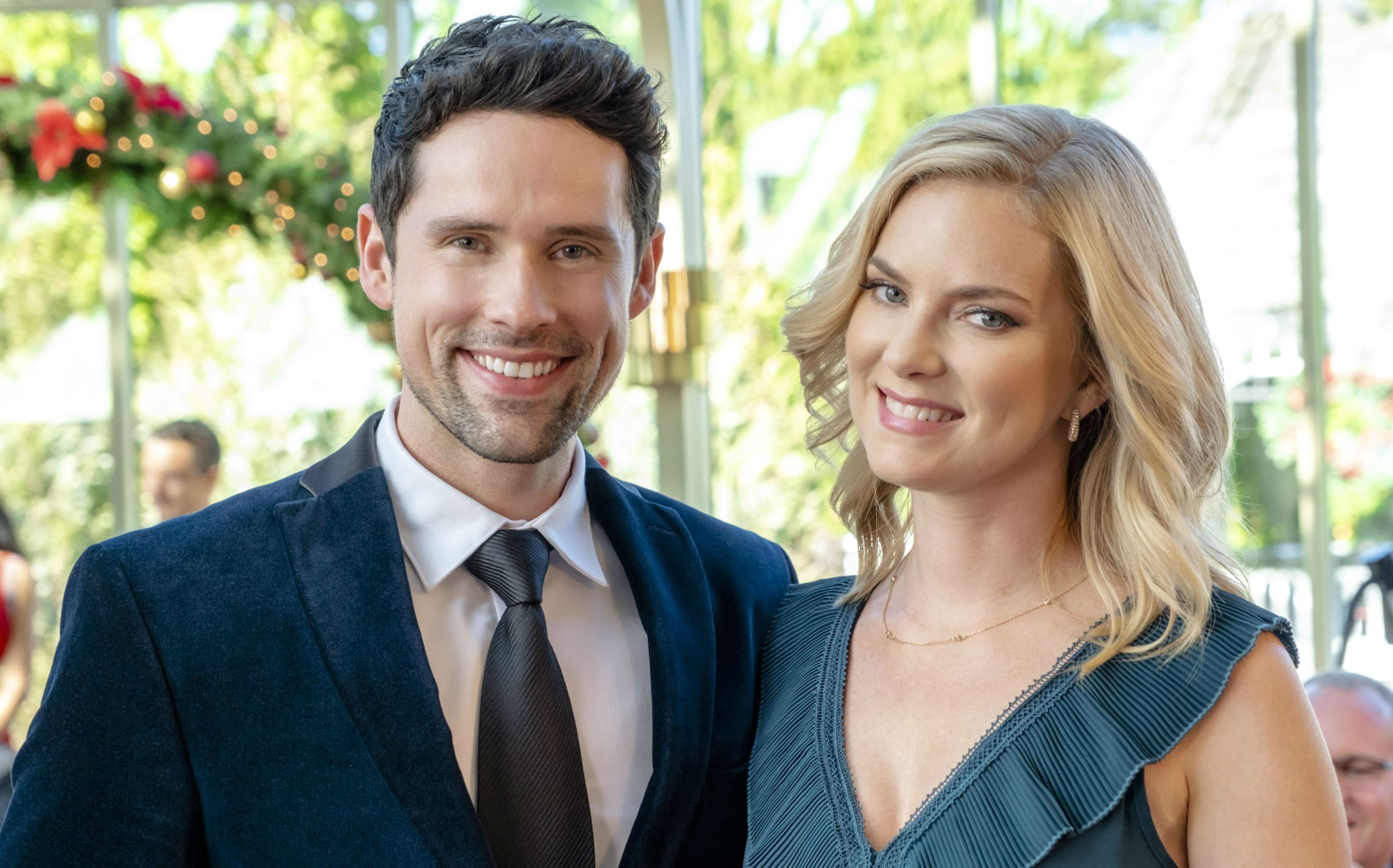 ‘Godwink Christmas 2’ Hallmark Movie Premiere ‘Meant For Love’ Cast