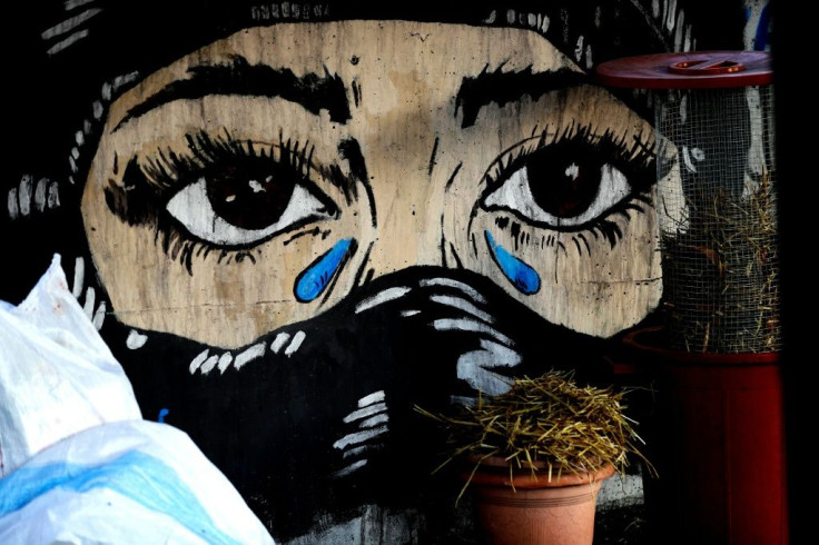 Lebanon's uprising - like protests elsewhere in the region - is both political and socialÂ