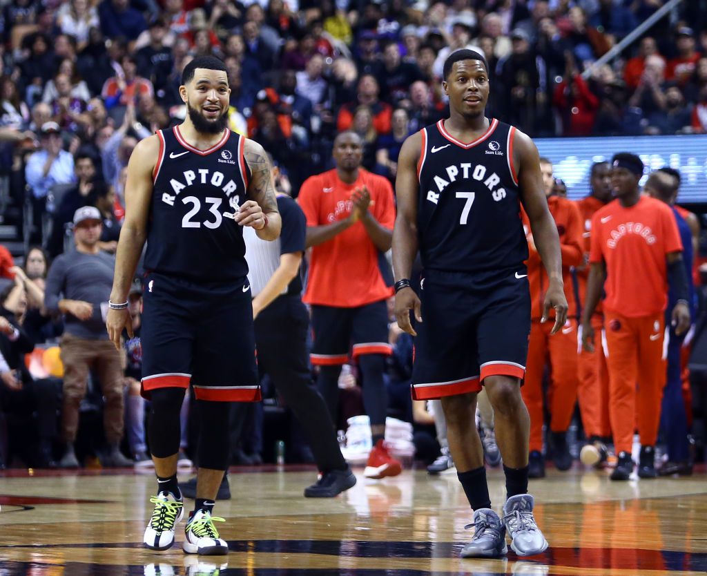 Обои баскетбол Toronto Raptors Форма