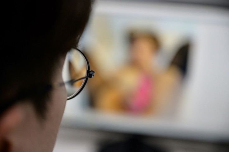 A 16-member digital sex crime monitoring unit was set up this autumn by the Korea Communications Standards Commission (KCSC), with a mission to hunt down and remove sexual videos posted without consent