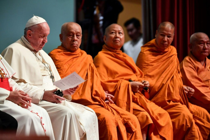 Pope Francis (L) attended an interfaith meeting on his visit to Thailand