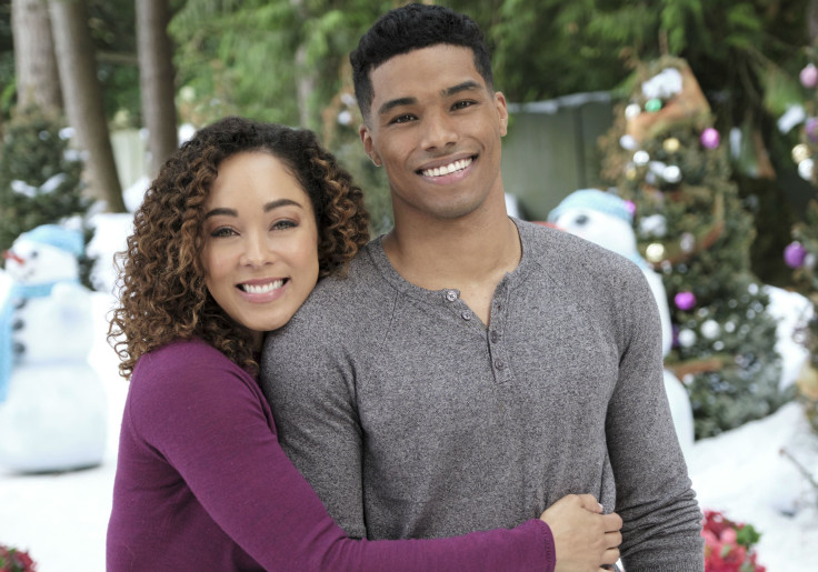 hallmark christmas duet synopsis