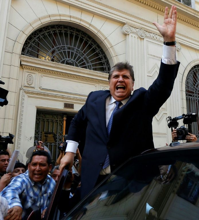 Former president Alan Garcia (1985-1990, 2006-2011) committed suicide in April after police arrived at his house to arrest him for money laundering