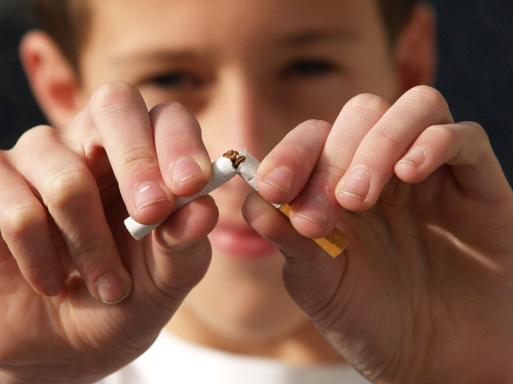 lung cancer signs in hands