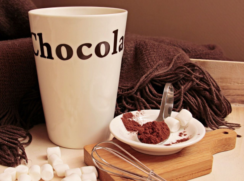 hot chocolate during winter defend against heart attack