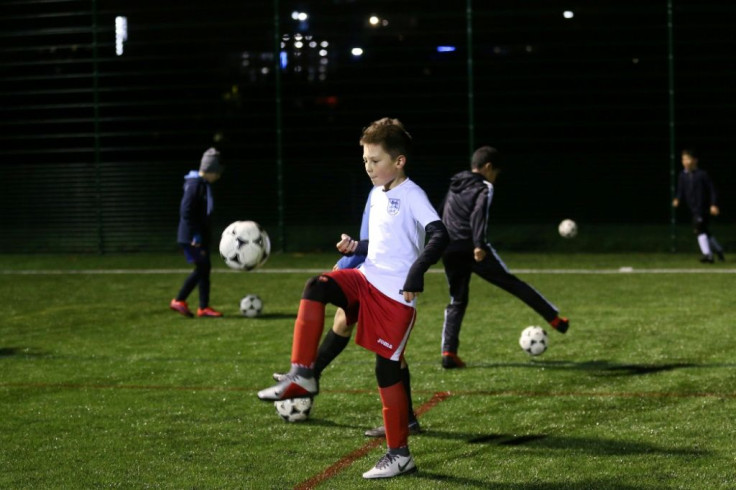 Kuba Zygmunt trains under deaf coach Ben Lampert