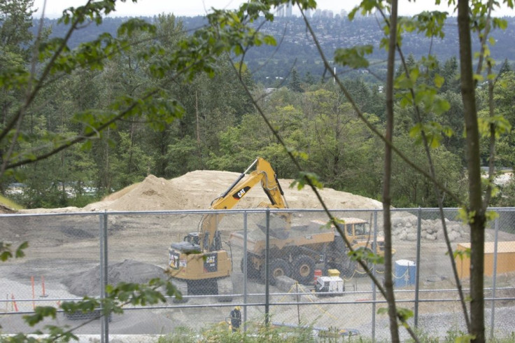 The losses were reported across Quebec, Alberta and British Columbia, mostly in manufacturing, natural resources and public administration