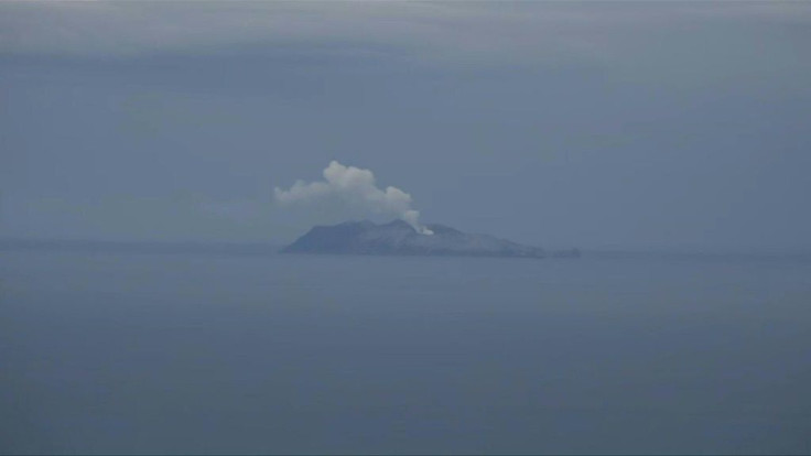 Fears of another eruption at the New Zealand volcano believed to have killed 15 people have made it too dangerous for emergency teams to recover bodies.