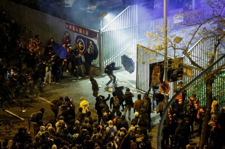 Ten people were arrested during independence protests at the Clasico in Barcelona