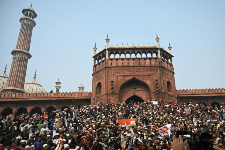Thousands staged a sit-in in New Delhi after marching from India's biggest mosque Jama Masjid