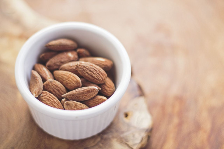 nuts to help lower blood sugar almonds