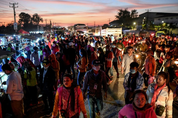 Workers heading home in Kampong Speu province say they risk their lives on the roads