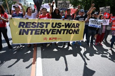 Filipinos rallied in front of the US embassy in Manila to protest against the US strike that killed Iranian commander Qasem Soleimani in Iraq. The Philippines has ordered all its citizens to evacuate from Iraq