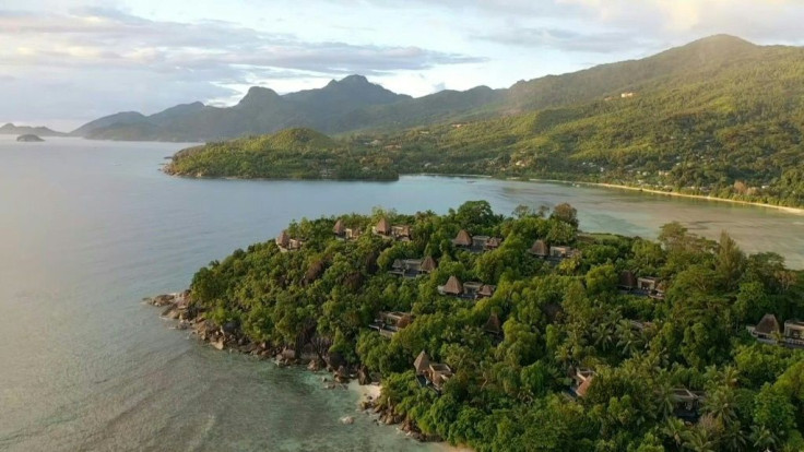 The Seychelles, a chain of 115 islands in the Indian Ocean, is a byword for luxury holidays and Instagram-perfect. But it is confronting a tug-of-war over how to keep the economy growing, while protecting its fragile ecosystem