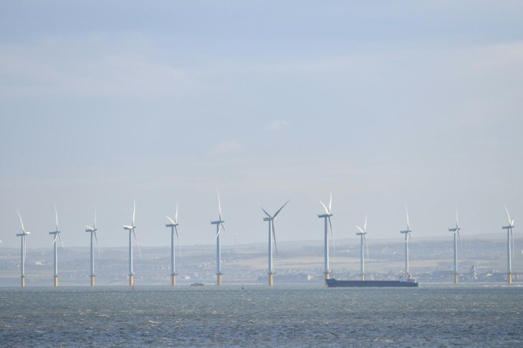 Two projects under development off the coast of Britain will compete for the title of largest offshore wind turbine field in the world