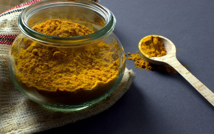 turmeric helps reduce visceral fat