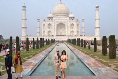Jeff Bezos and Lauren Sanchez Taj Mahal