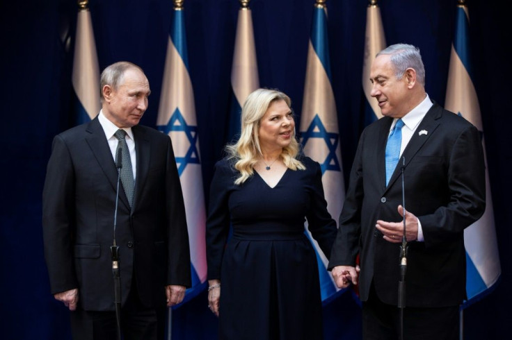 Israeli Prime Minister Benjamin Netanyahu and his wife Sara met Russian President Vladimir Putin ahead of the ceremony