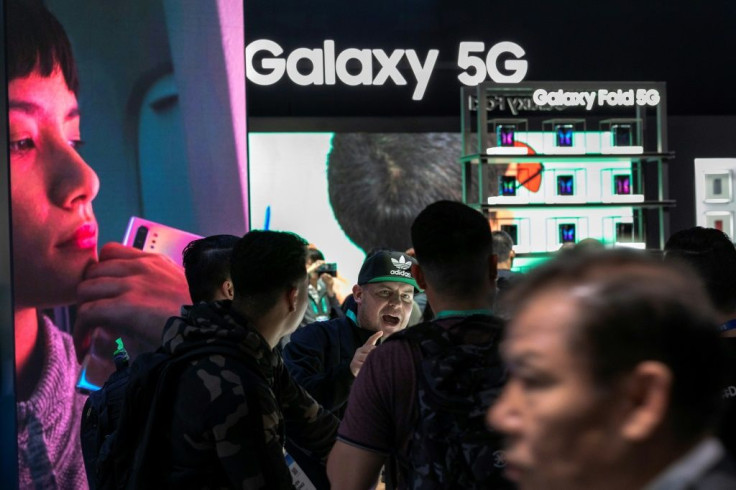 Samsung is pinning its hopes on increasing availabilty of 5G telecom services driving sales of its handsets