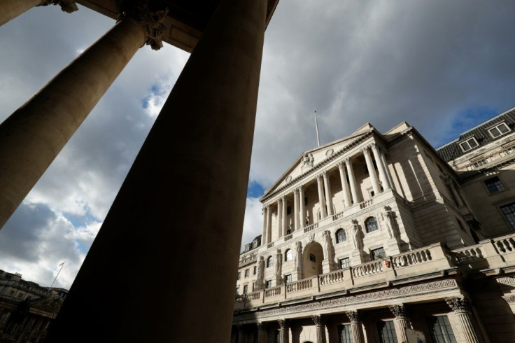 The Bank of England chopped its growth forecast for this year but declined to cut interest rates to boost the economy