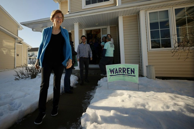 Senator Elizabeth Warren goes door-knocking in the Iowa town of Urbandale on February 1