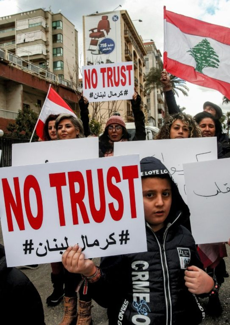 The protesters are calling on lawmakers to withhold their support in a vote of confidence in the new government formed by prime minister designate Hassan Diab